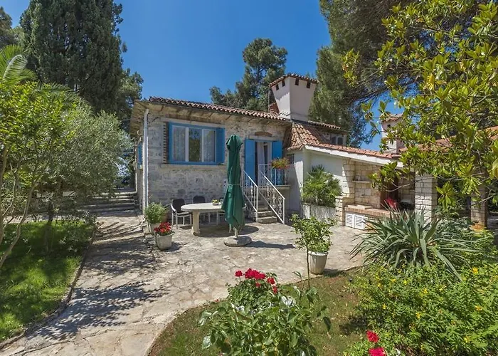 Villa Delfina